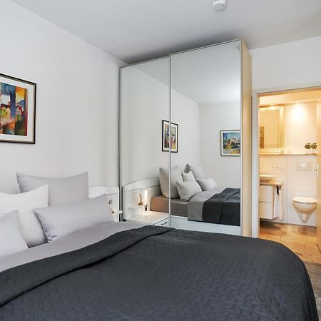 Anker Mal Kaimauer Apartment Husum  Bagian luar foto