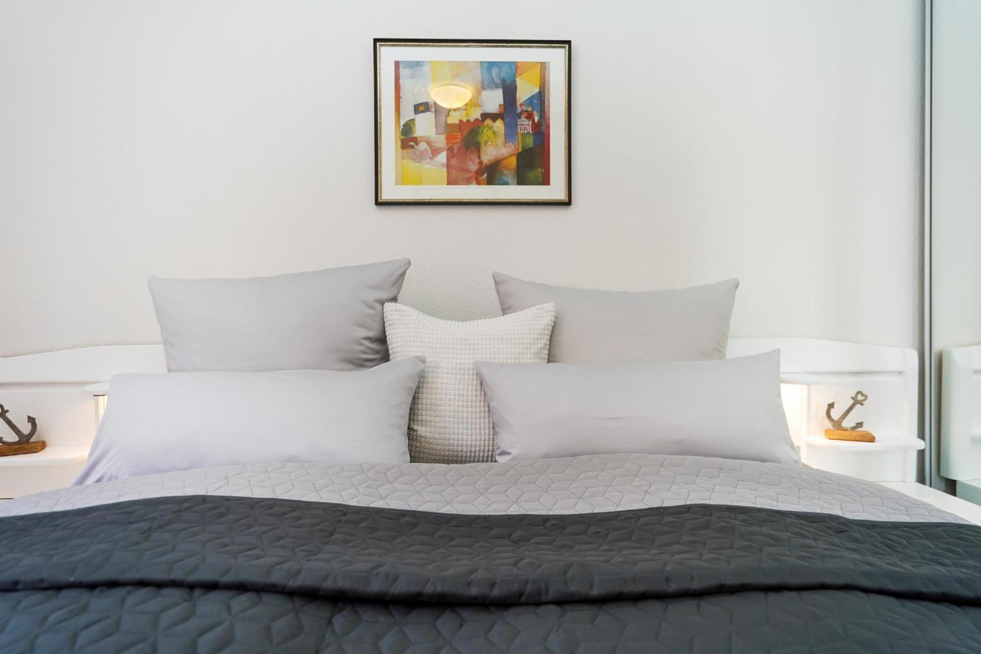 Anker Mal Kaimauer Apartment Husum  Bagian luar foto
