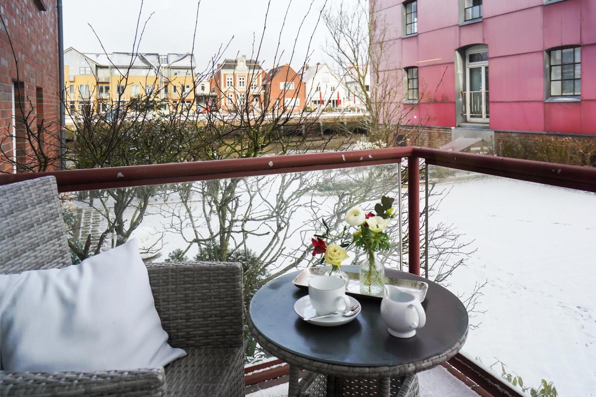 Anker Mal Kaimauer Apartment Husum  Bagian luar foto